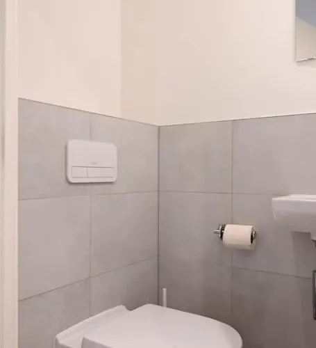 公寓 Spacious 4-guest Seaside In